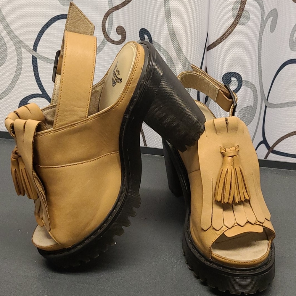 Dr. Marten Sandals